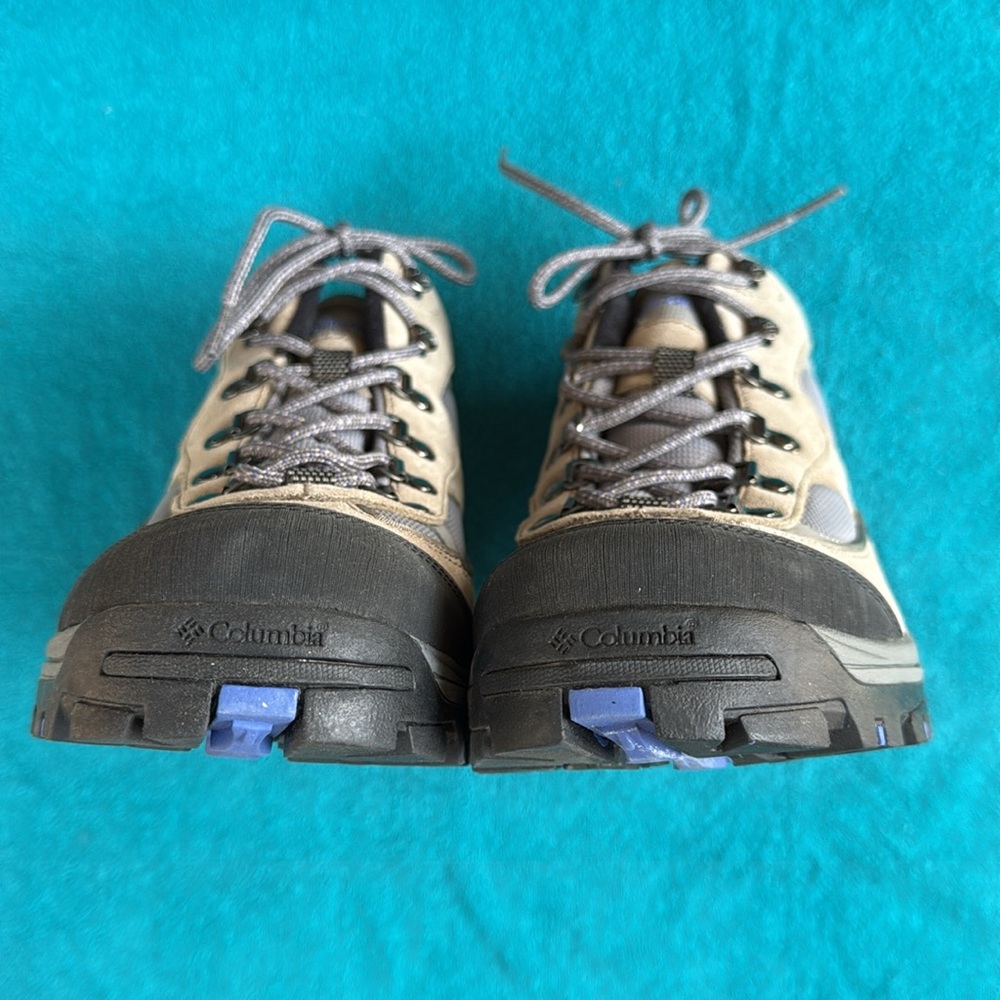 Columbia Hiking Boots - Picture 5 of 8